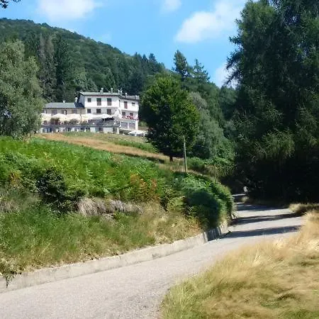 Rifugio Campiglio Hotel Dumenza 0*,